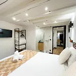 Urban Flat 174 - Vuitton St Denis * Paris
